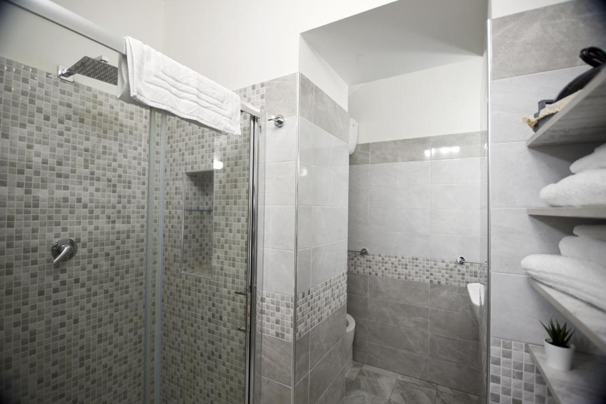 Montesantogroup Amalfi Room Naples Exterior photo