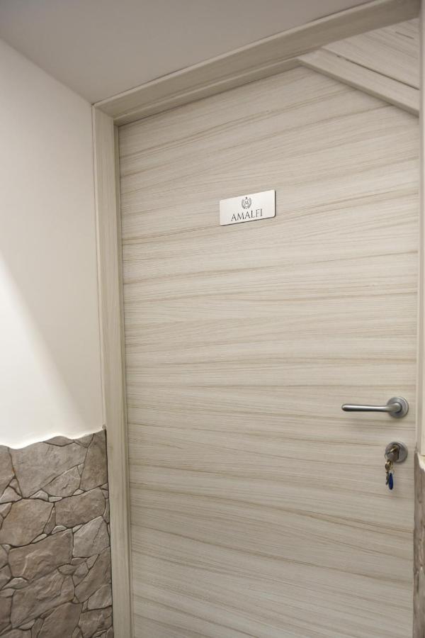Montesantogroup Amalfi Room Naples Exterior photo